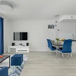 Hotel apartamentowy Szymony With Spa&parking By Renters 4*