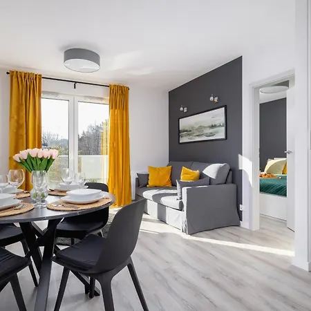 Szymony With & Parking By Renters Lejlighedshotel 4*