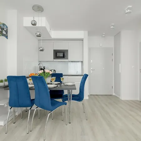 Szymony With & Parking By Renters Lejlighedshotel 4*