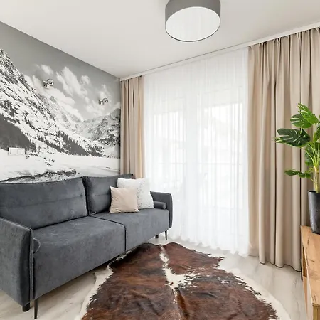 Szymony With & Parking By Renters Aparthotel